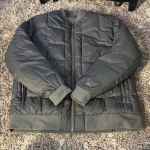 Lululemon About-Face Bomber